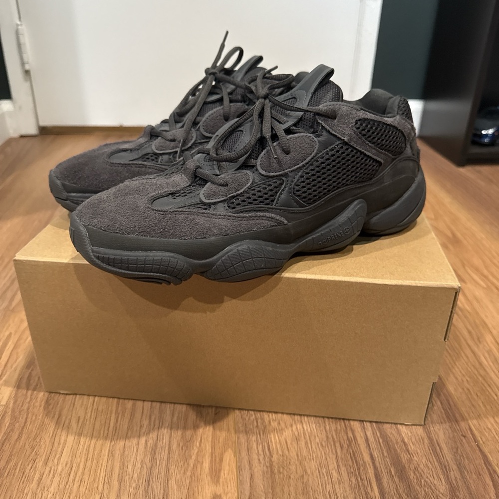 Yeezy 500 / Utility Black